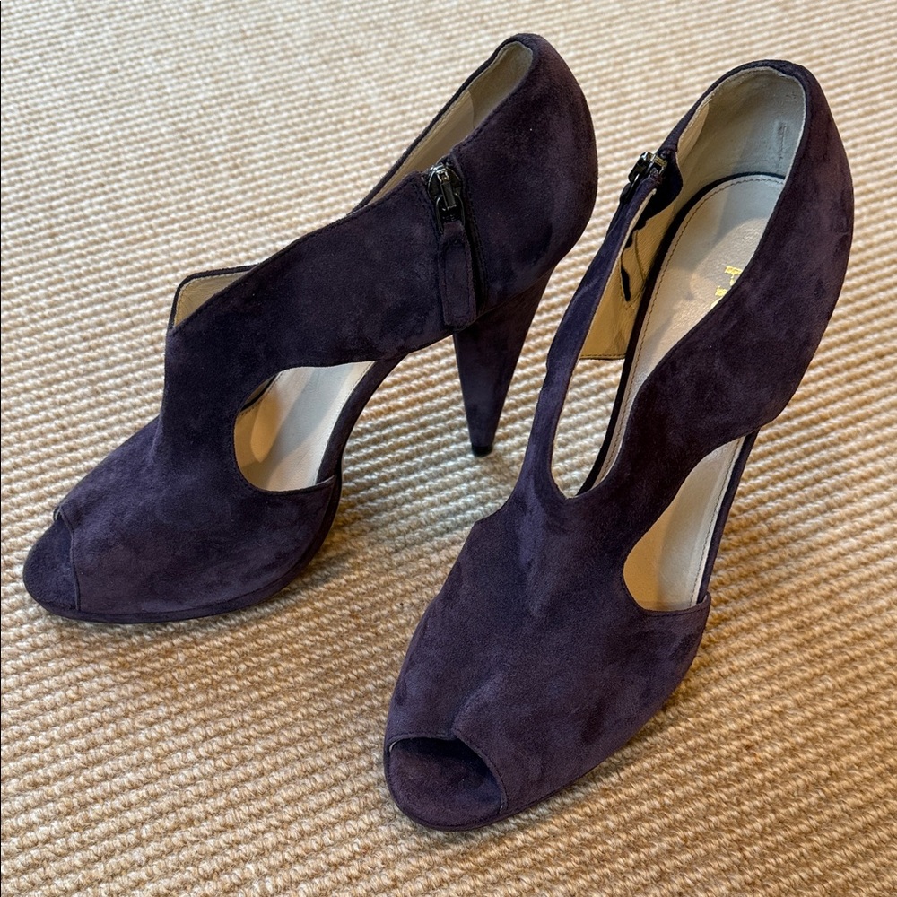 Prada D’Orsay Purple Suede Peep Toe Heels w/ Side Zip Closure Sz 9